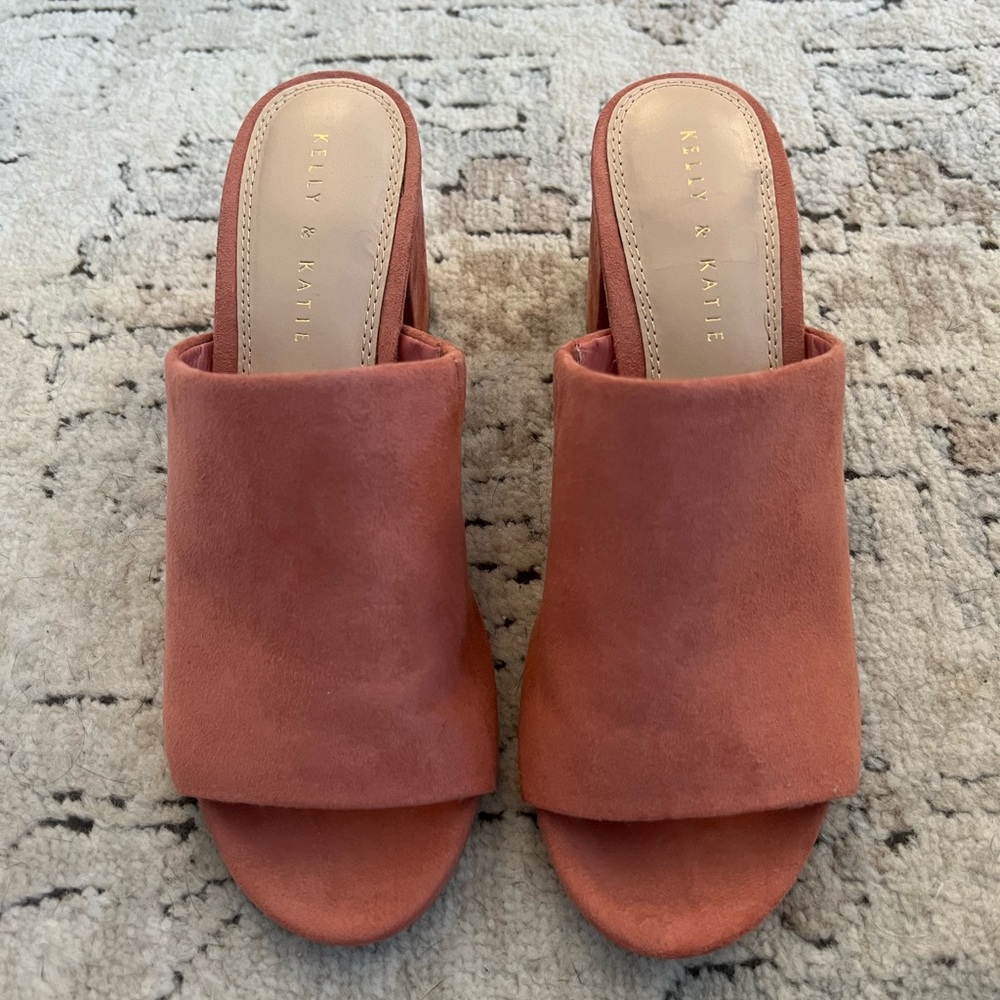Kelly & Katie Borea Chunky Heel Mule